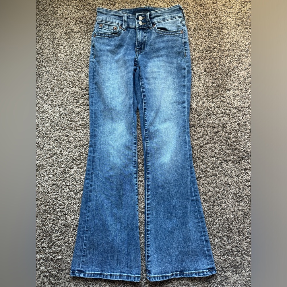 Aeropostale Low Rise Flared Jeans 00S 00 Short